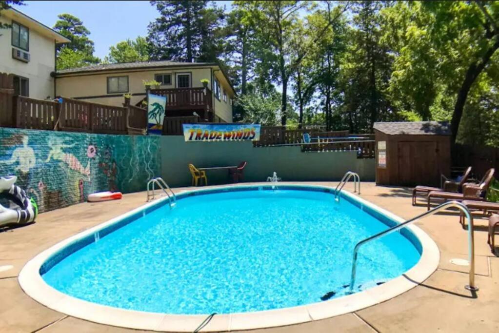 Suite Dreams 101 - Tradewinds Eureka Springs Exterior photo